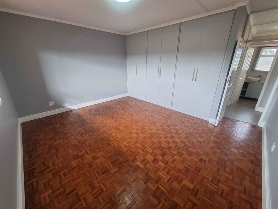 2 Bedroom Property for Sale in Claremont Western Cape